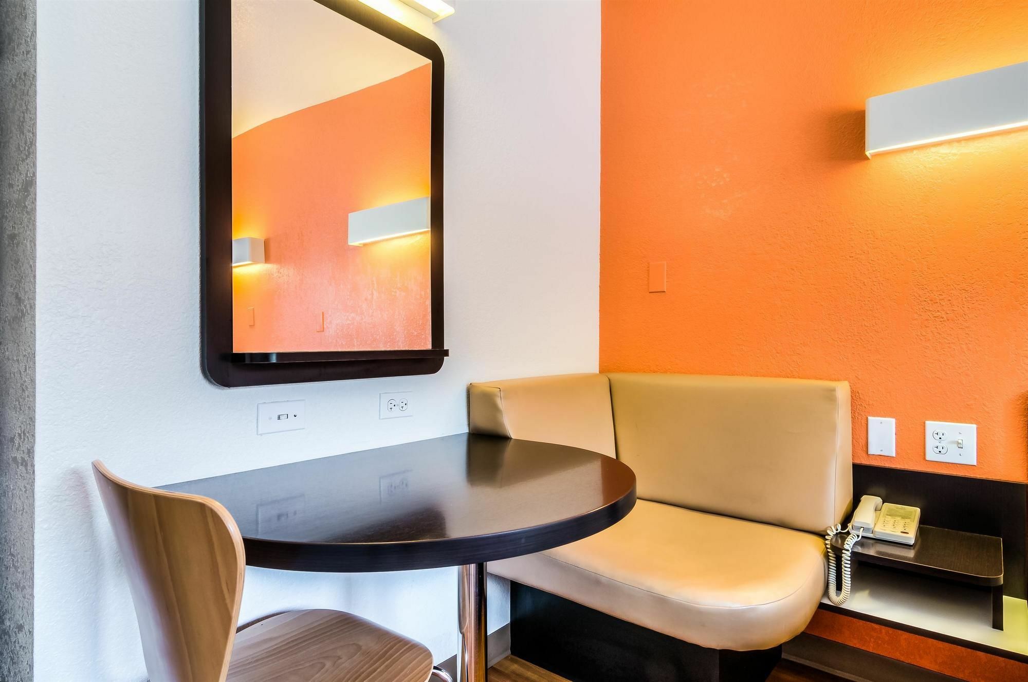 Motel 6-Arlington Heights, Il - Chicago North Central מראה חיצוני תמונה