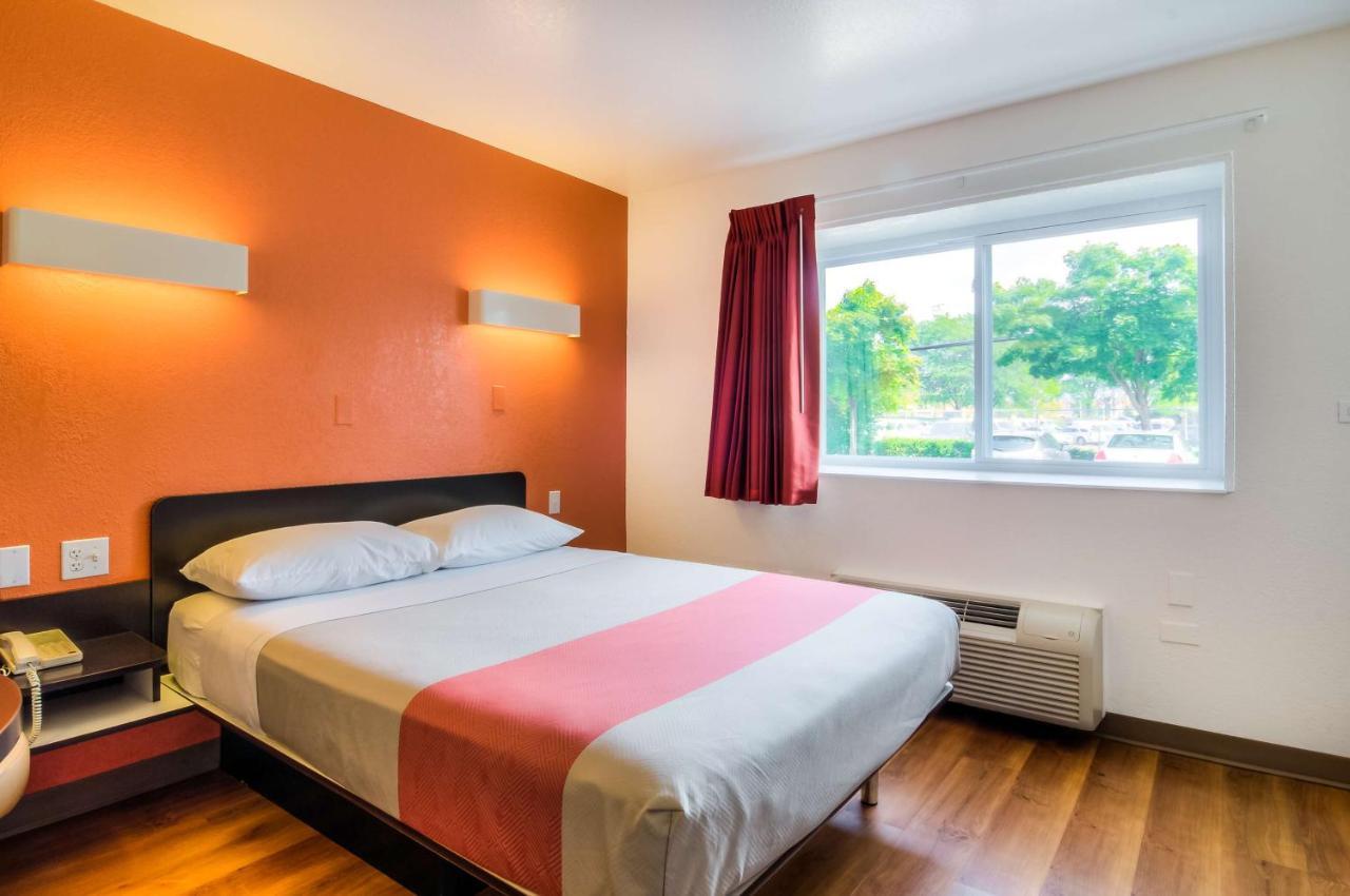 Motel 6-Arlington Heights, Il - Chicago North Central מראה חיצוני תמונה